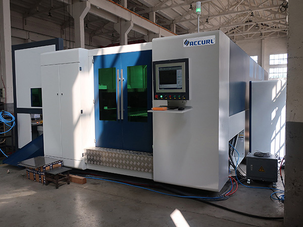 Mesin Pemotong Laser Fiber 3000W dengan Double Pallet Changer