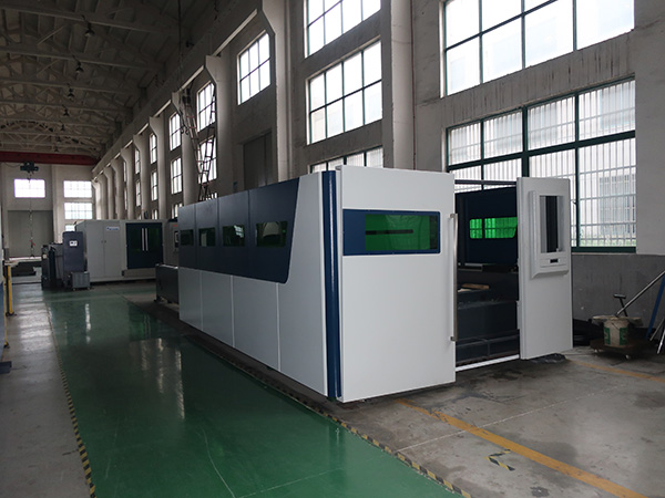3000w laser cutting machine Harga serat 3kw IPG