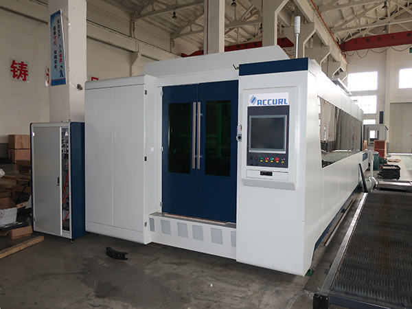 Mesin Pemotong Laser Untuk Logam 2kW ， 2.5kW ， 3kW ， 4000W IPG fiber Laser cutter